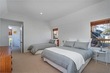 Beachfront Landing (Bachcare) - Pauanui
