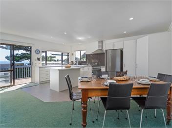 Sunseekers Bach (Bachcare) - Coromandel
