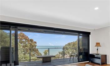 Seas The Day - Beachfront On Coopers - Northland
