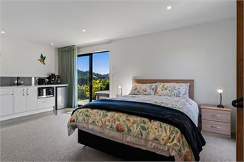 Tropical Hideaway (Bachcare) - 