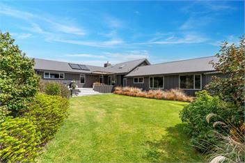 Loch View - Kinloch, Taupo *spa pool* - 