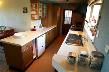Kowhai Lane Holiday Home - Stewart Island
