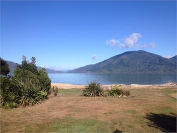 Stunning Waterfront property in Mahau Sound - Picton
