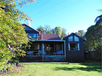 Lakeside Villa (Bachcare) - Lake Rotoiti