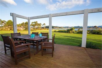 Waterfront Wonder (Bachcare) - Matarangi