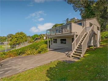 Tairua Harbour Views (Bachcare) - Tairua