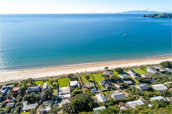 ONETANGI BEACHFRONT ESCAPE - Onetangi