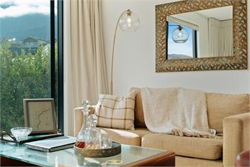 Jacks Point Family Retreat (Bachcare) - Queenstown