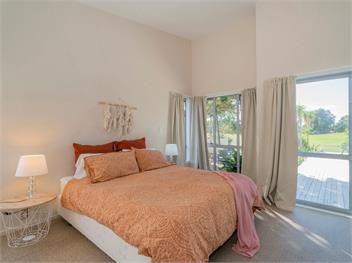 Golfers and Beach Lovers Dream (Bachcare) - Matarangi