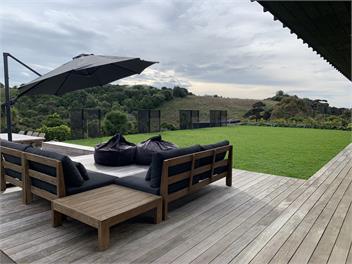 Modern Summer House with Swimming Pool and Spa - Raglan