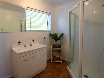 Pohara Beach Escape (Bachcare) - Pohara Beach