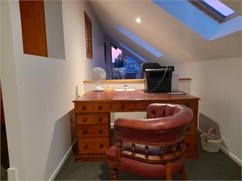 Belfast Dacha, Central, Linen and clean included, Hot Tub and Sauna. - Hanmer Springs 