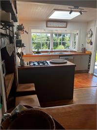 Character House on 3/4 acre - Nelson