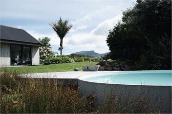 Hilltop Retreat - Raglan