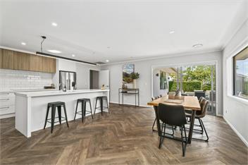 Southern Lakes Escape (Bachcare) - Queenstown