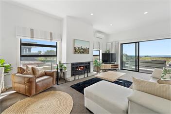 Beachfront Paradise (Bachcare) - Papamoa