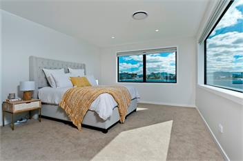 Luxurious living - 250m direct walkway to Omaha Beach - Auckland