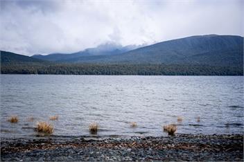 Matai by the Lake (Bachcare) - Te Anau