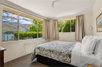 Lakeside Serenity (Bachcare) - Wanaka