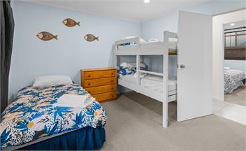Pukehina Beach. Accommodating 19 guests. - Tepuke