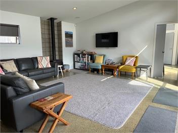A GIVEN AVE ESTUARY ESCAPE                                           - Whangamata