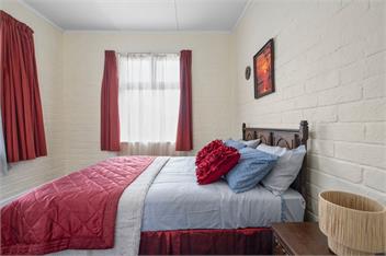 Cozy Family Home (Bachcare) - 