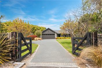 Loch View - Kinloch, Taupo *spa pool* - 
