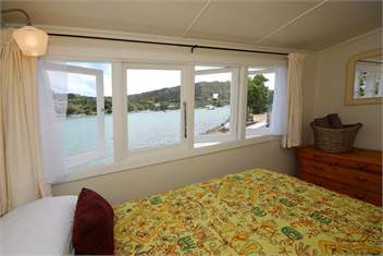 Mabel's, 1860's Cottage - Mangonui