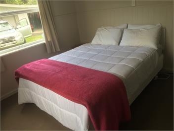 Holiday on Henare, Olde Beach Waikanae. - Waikanae