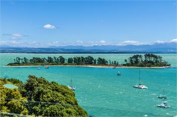 'Harbour View - One' - Nelson Waterfront Apartment - Nelson