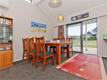 Sea Breeze (Bachcare) - Whangamata