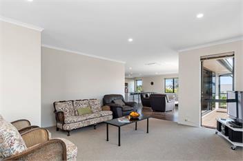 Sparkling Ocean Views (Bachcare) - Papamoa