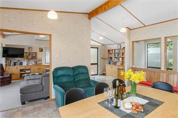 Escape to the Lake (Bachcare) - Lake Rotoiti