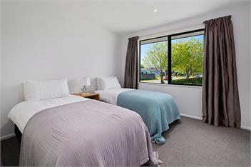 Roys Bay Lodge (Bachcare) - Wanaka