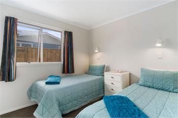 Rainbow Lake House (Bachcare) - Taupo Central