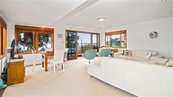 Remarkable Red Beach (Bachcare) - Red Beach