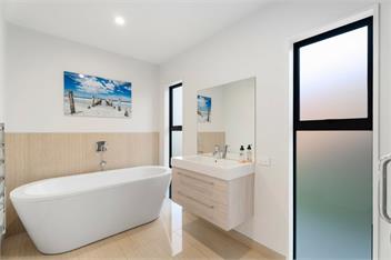 Casa Central (Bachcare) - Wanaka