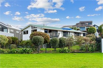 Waterfront Charm (Bachcare) - Snells Beach