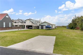 Seaview Escape - Beachfront Whangamata - Whangamata