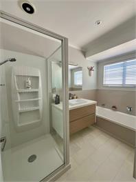 Renovated home by the beach - Mount Maunganui