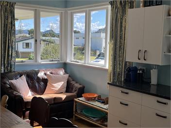 Family Bach by the Harbour - Whangamata