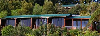 SHAMBHALA RETREAT- Cabins - Takaka