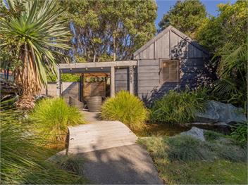 Living The Dream (Bachcare) - Whitianga