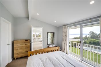 7th Heaven *Spa Pool, Swimming Pool & Close to CBD* - Napier