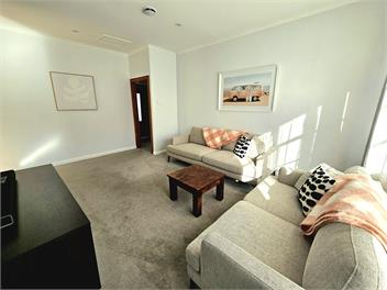 Chic Nelson City Escape - 