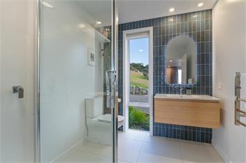 Rings Beach Retreat - Award Winning Property - 