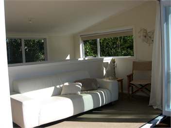 Bach No. 5 at Sunny Riversdale - Riversdale Beach Masterton 