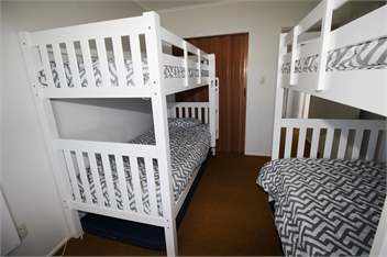 Pine Unit - Orewa Beach - Orewa