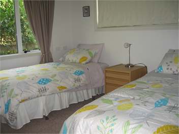 Miranda Valley Orchard Cottage  - Miranda, Kaiua, Coromandel, Thames
