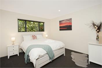 'Commodore' - Nelson Sea View Holiday Home - Nelson